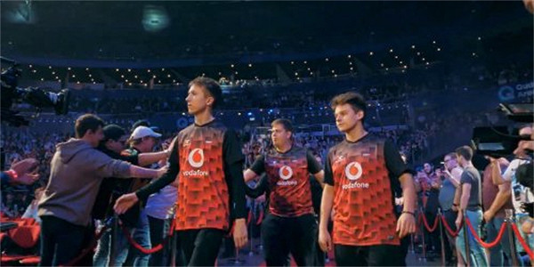 《CS2》首個大型國際賽事開幕！16支戰隊爭奪25萬美元