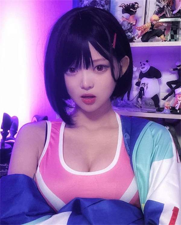 韓國萌妹COS《OW》D.Va:可愛且精致 經典連體衣超還原