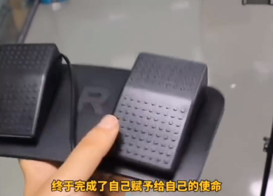 用腳玩《英雄聯盟》的UP主點亮了殘障人士的希望之光!