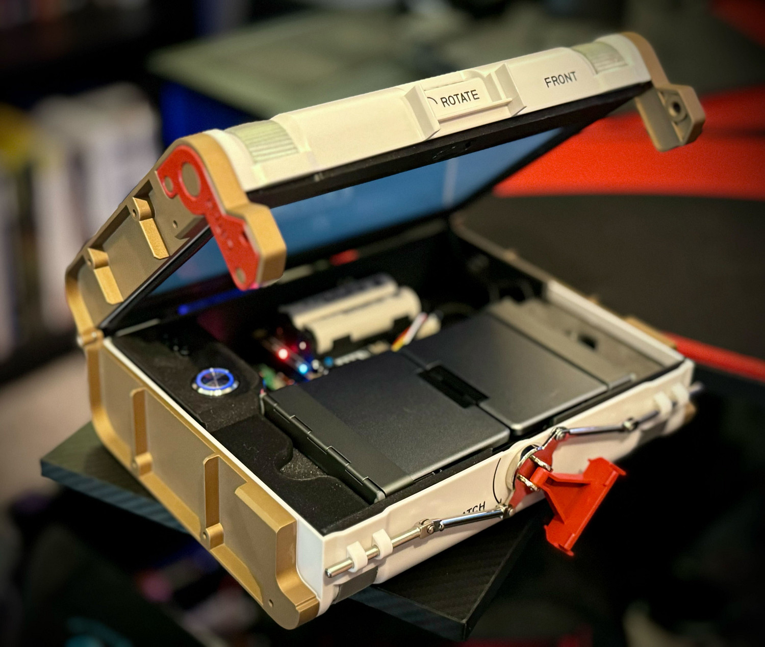 太酷了!玩家將《星空》收藏版手表盒改造成了遊戲機 太酷了!玩家將《星空》收藏版手表盒改造成了遊戲機