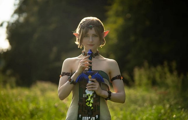 《生化4RE》阿什莉臉模發布“塞爾達公主”cos短片！
