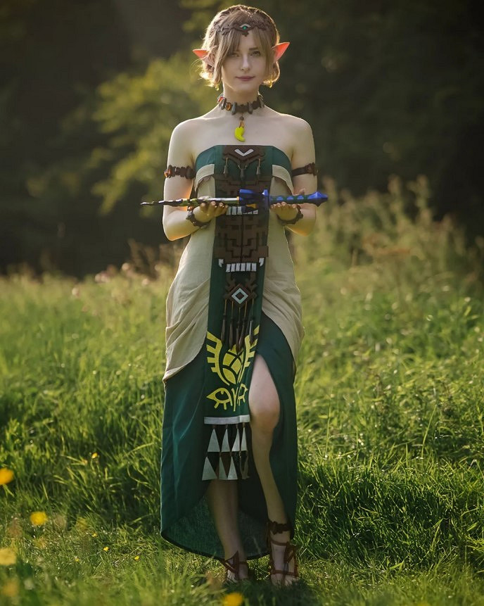 《生化4RE》阿什莉臉模發布“塞爾達公主”cos短片！