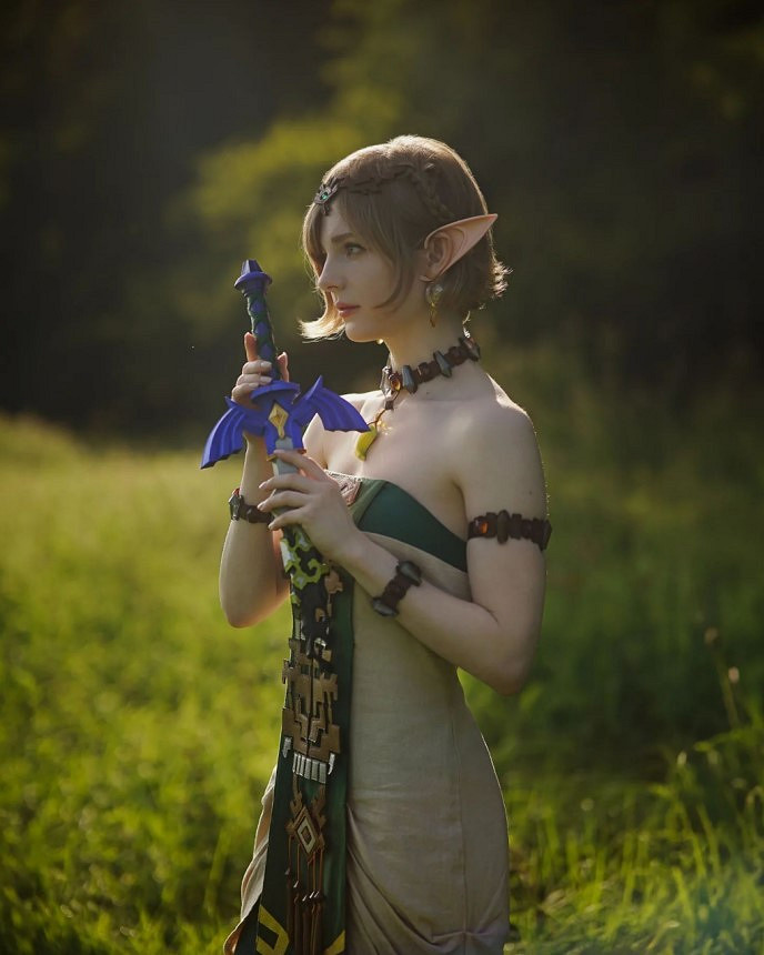 《生化4RE》阿什莉臉模發布“塞爾達公主”cos短片！