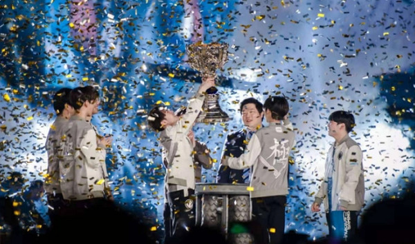 《lol》2023官方歷史十大最強戰隊排名