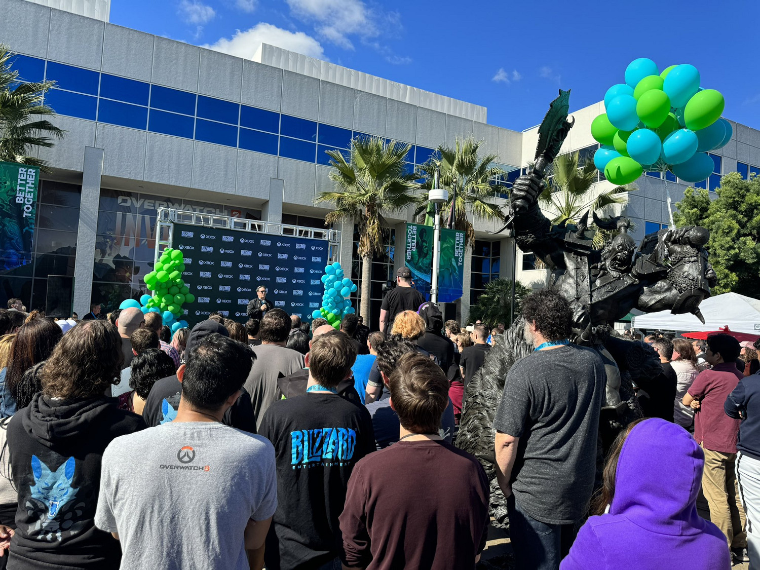 Xbox領導團隊訪問暴雪總部!暴雪總裁曬合照超開心 Xbox領導團隊訪問暴雪總部!暴雪總裁曬合照超開心