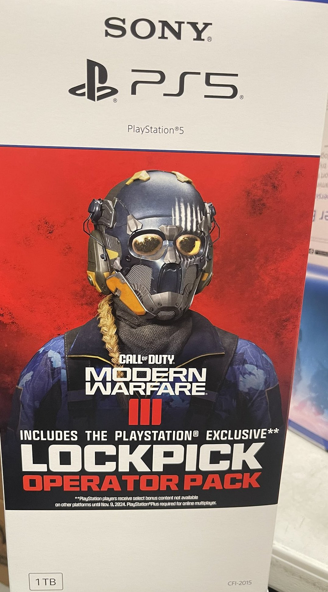 零售商內已出現輕薄版PS5主機!含COD/蜘蛛人捆綁包 零售商內已出現輕薄版PS5主機!含COD/蜘蛛人捆綁包