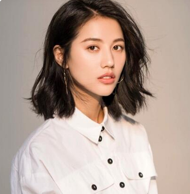 《完蛋我被美女包圍了！》熱度爆炸！盤點女主抖音號