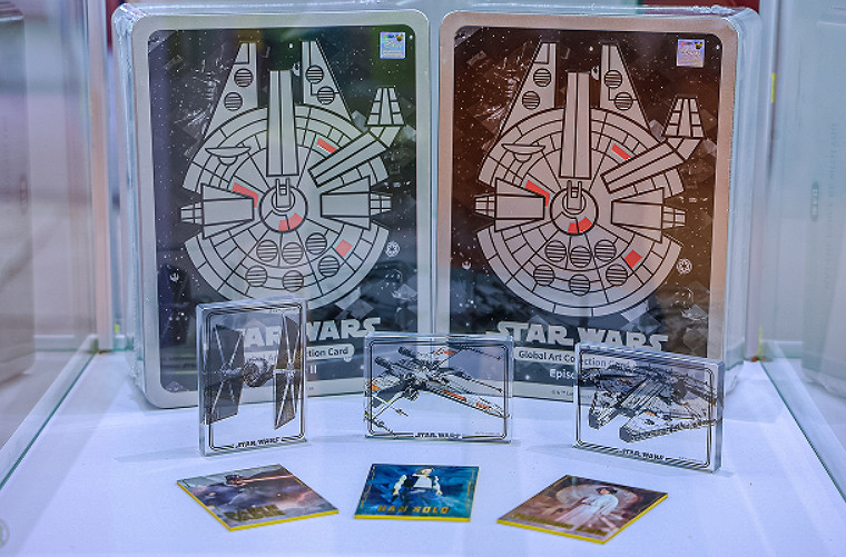 進擊中的“傑森動漫”:潮玩經濟正當時 卡牌、玩具、周邊多款IP新品亮相CTE中國玩具展 進擊中的“傑森動漫”:潮玩經濟正當時 卡牌、玩具、周邊多款IP新品亮相CTE中國玩具展