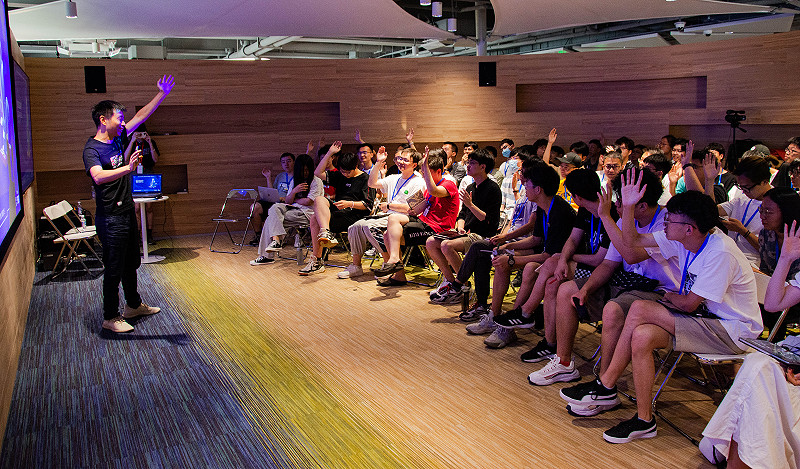 搶人啦！落地3城9所高校 西山居開啟Z世代對話之旅