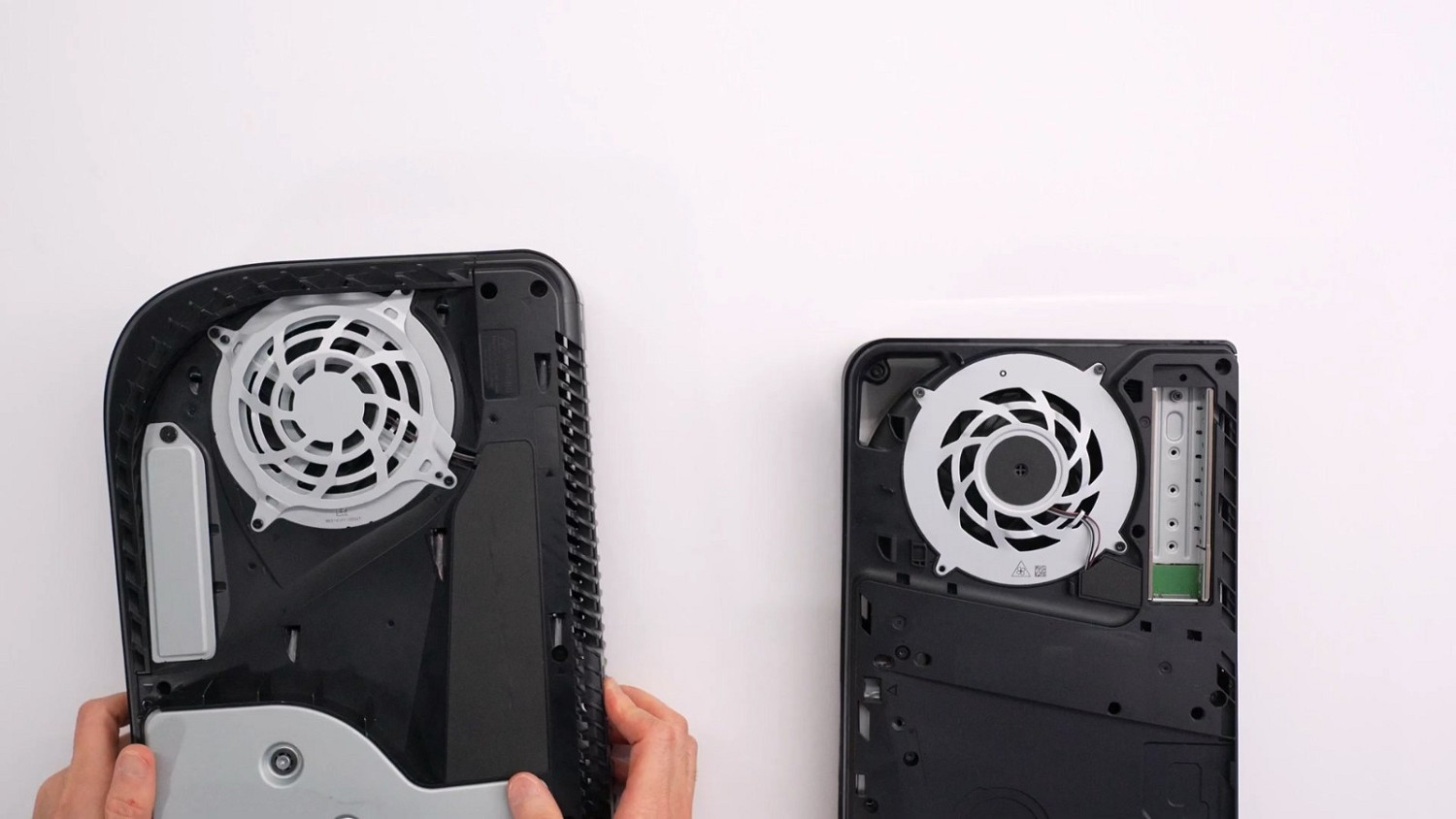 PS5 Slim首個拆解影片 溫度、能耗比舊款都更高 PS5 Slim首個拆解影片 溫度、能耗比舊款都更高