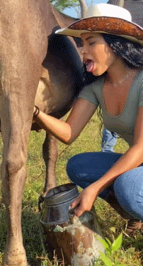 壓力大看看大胸主播怎麽了 動圖 差點就斷子絕孫了