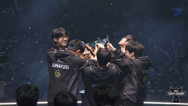 最高的讚譽！韓國總統祝賀T1奪《英雄聯盟》S13總冠軍