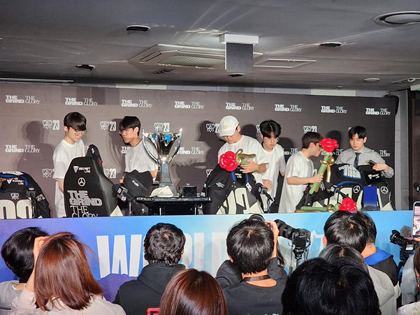 《英雄聯盟》Faker賽後或退役?Faker採訪時做出回應 《英雄聯盟》Faker賽後或退役?Faker採訪時做出回應