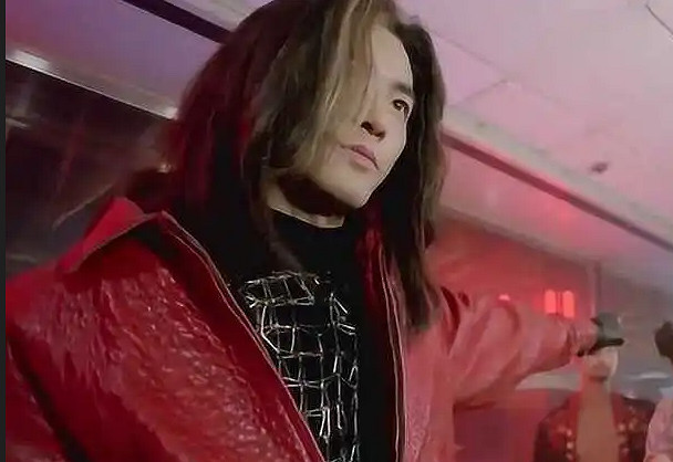 這下山寨轉正了！《快打旋風6》肯的新服裝酷似鄭伊健