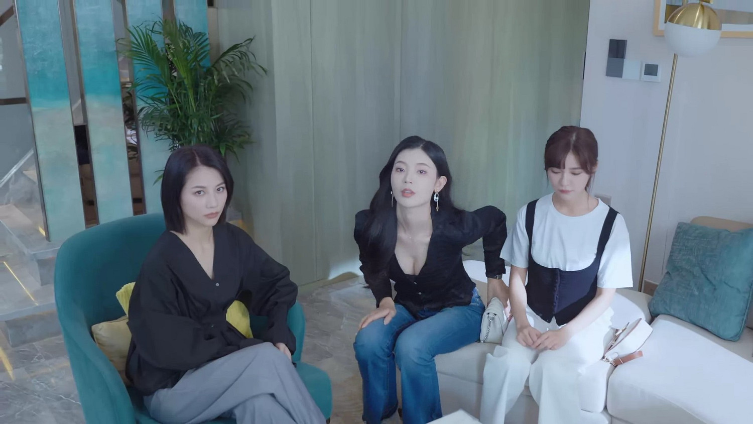 《完蛋我被美女包圍了》鍾甄結局有幾個?鍾甄全結局選擇一覽 《完蛋我被美女包圍了》鍾甄結局有幾個?鍾甄全結局選擇一覽