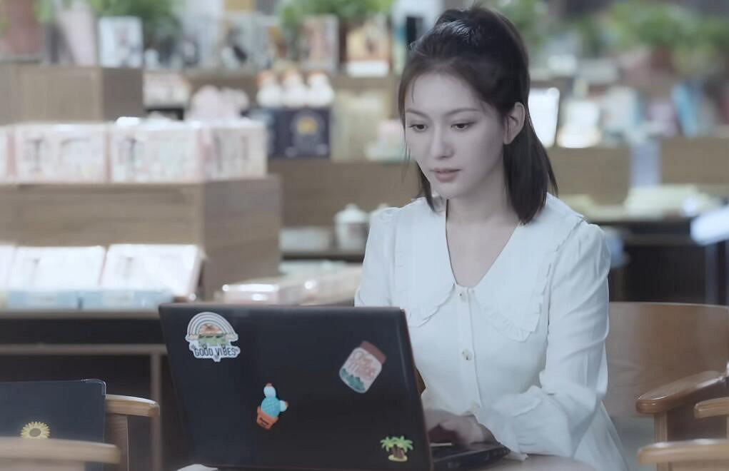 《完蛋我被美女包圍了》李雲思演員介紹