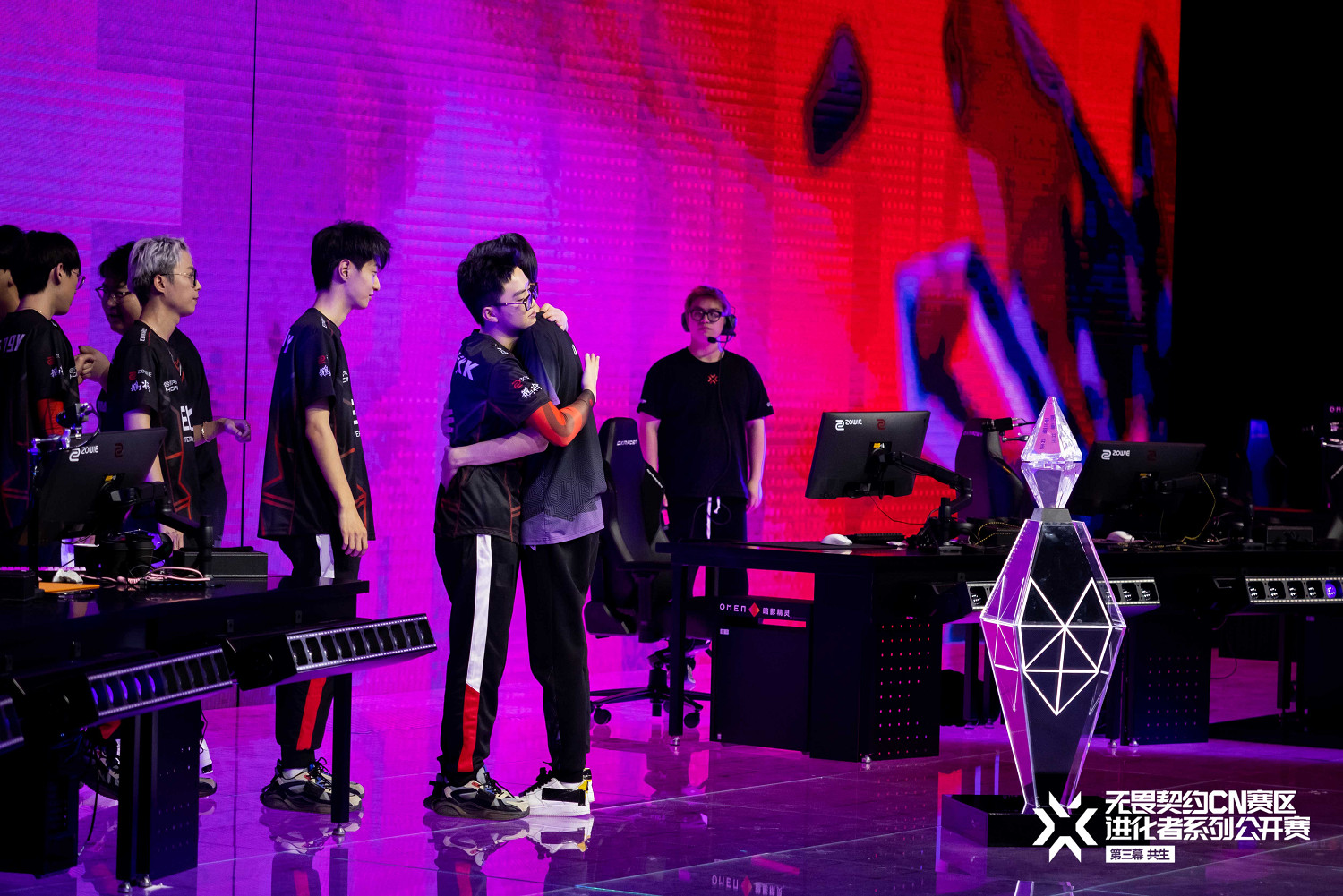 不屈不撓契約CN賽區進化者系列公開賽收官,EDG包攬三幕冠軍 不屈不撓契約CN賽區進化者系列公開賽收官,EDG包攬三幕冠軍