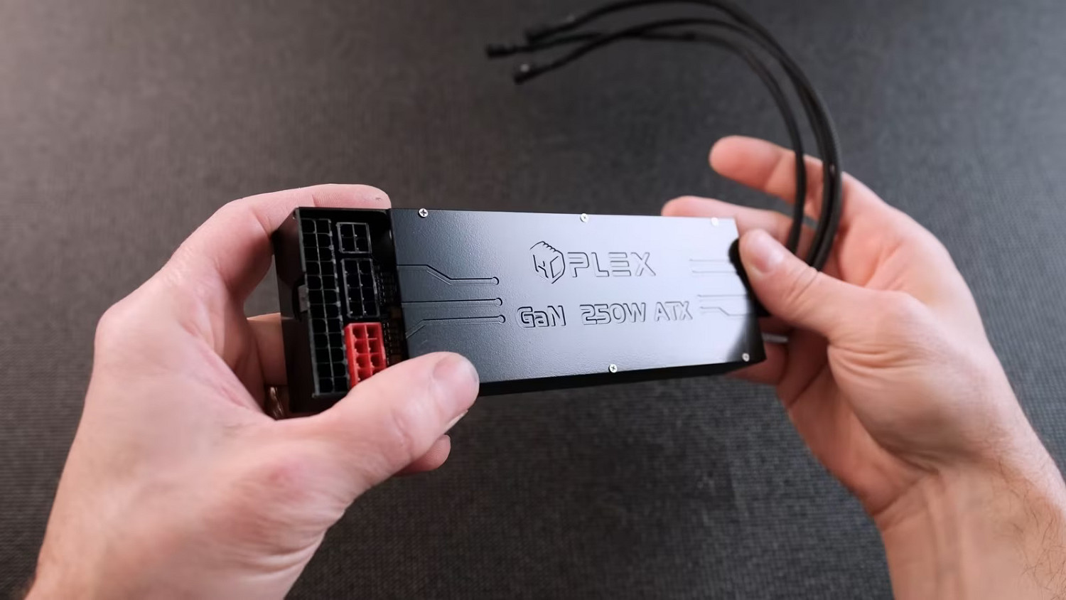 ”真正的PS5 Slim“!國外大佬動手將PS5體積縮小70% ”真正的PS5 Slim“!國外大佬動手將PS5體積縮小70%