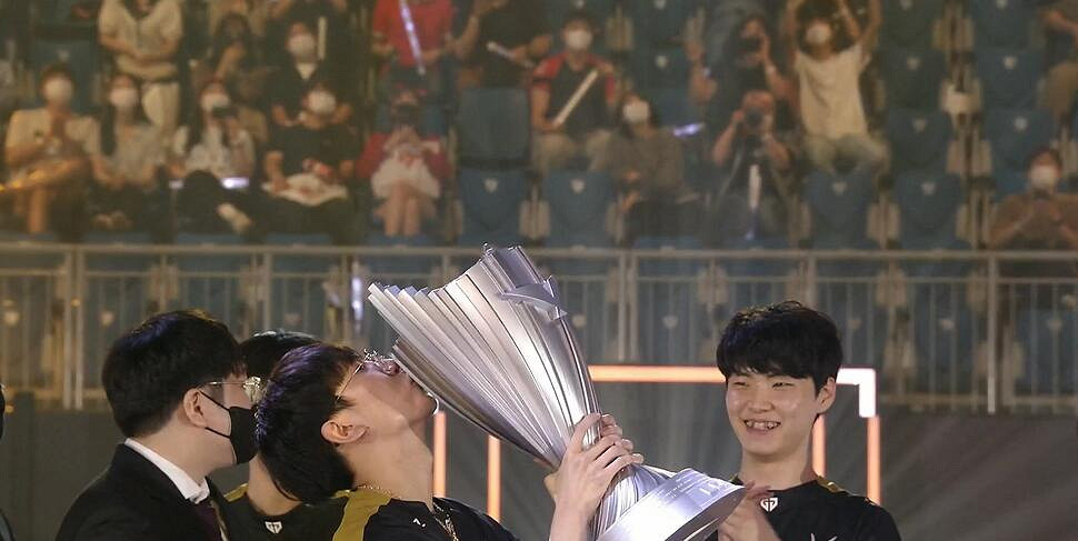 《英雄聯盟》ruler選手所獲榮譽一覽