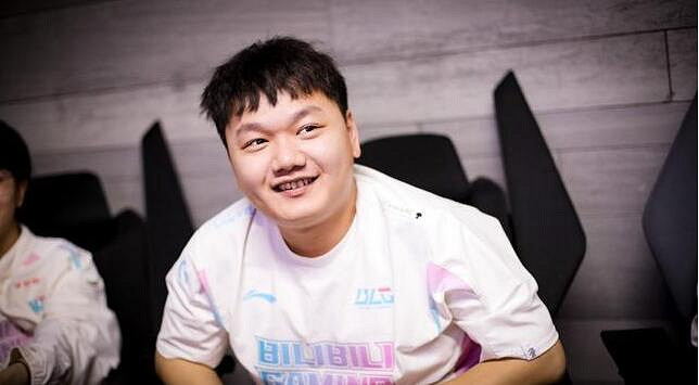 《英雄聯盟》Yagao選手年齡介紹