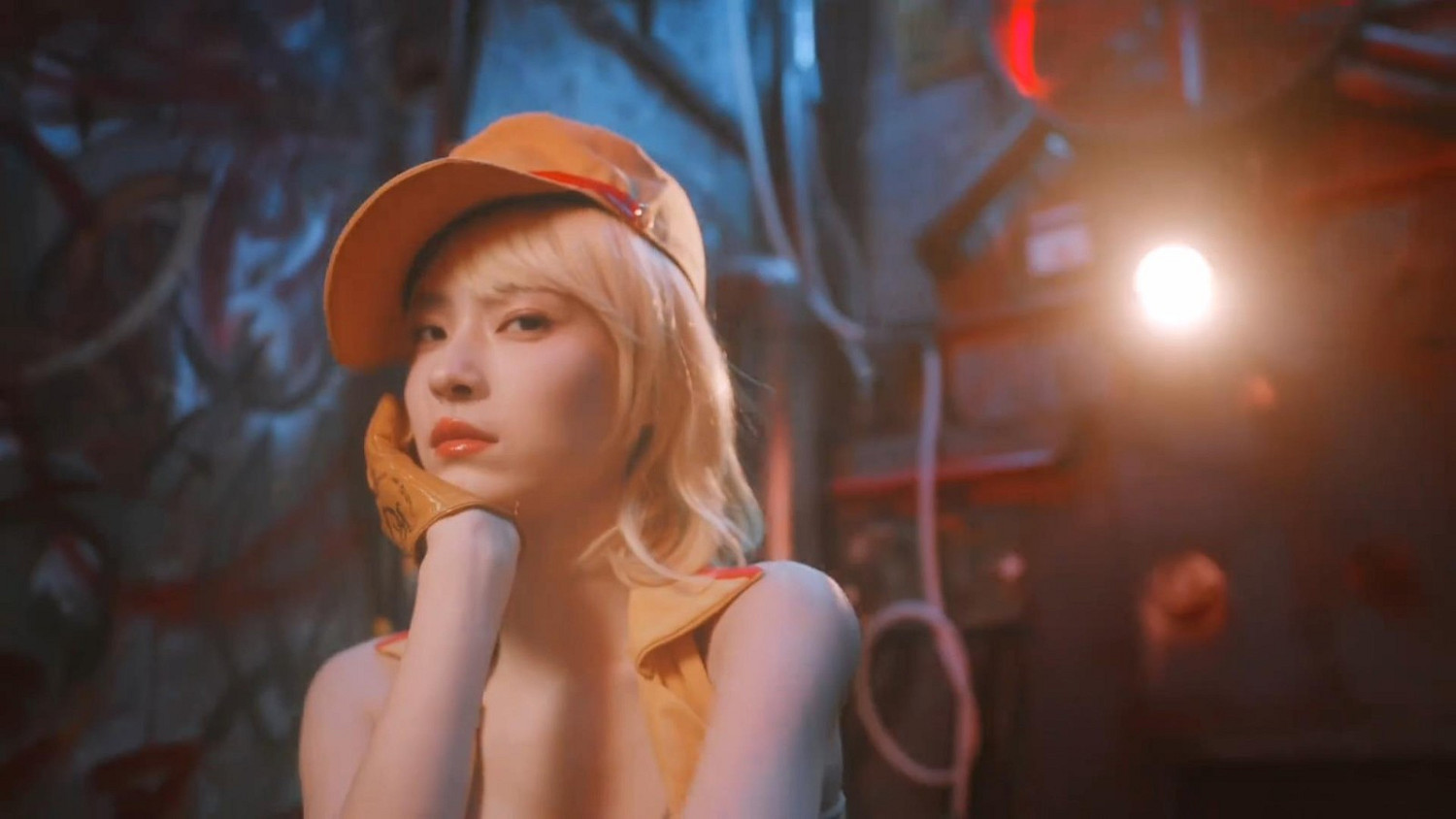 鍾晨瑤COS《穿越火線》三大女角色：任選一套參加活動