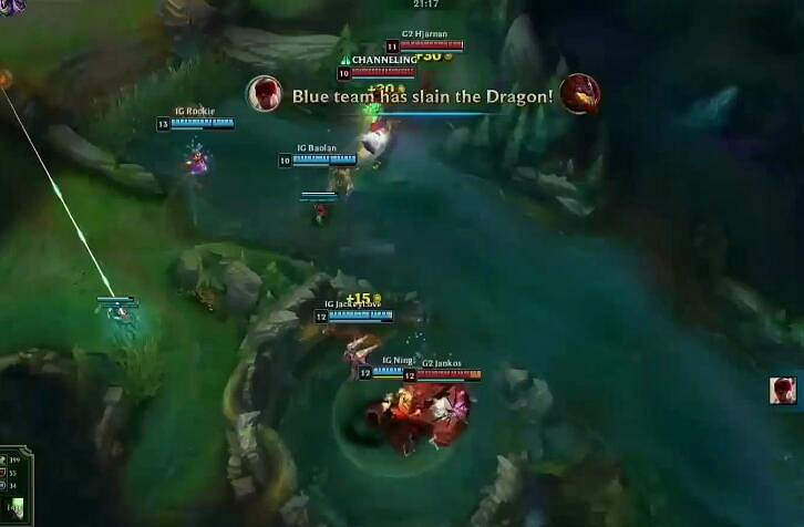 《英雄聯盟》theshy被定住了那追擊有點難名場面