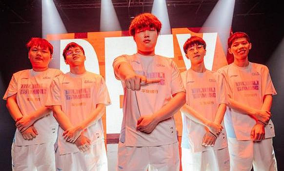 《英雄聯盟》blg戰隊成員中國人介紹