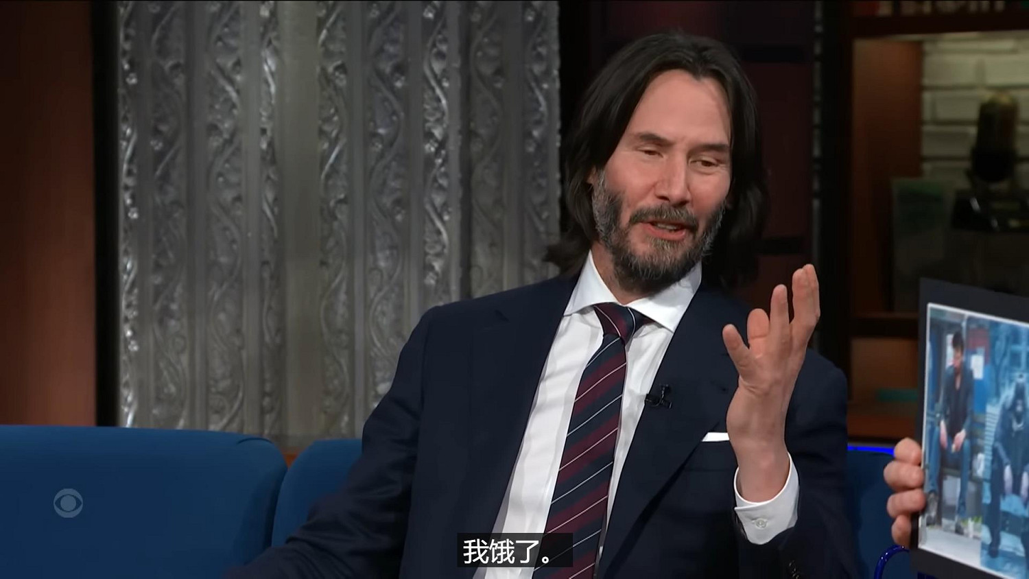 完全一致!玩家在《2077》地鐵上發現悲傷的基努彩蛋! 完全一致!玩家在《2077》地鐵上發現悲傷的基努彩蛋!