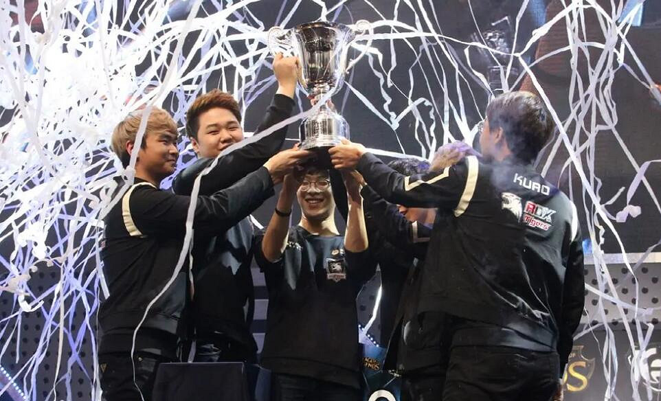 《英雄聯盟》peanut選手榮譽一覽 《英雄聯盟》peanut選手榮譽一覽