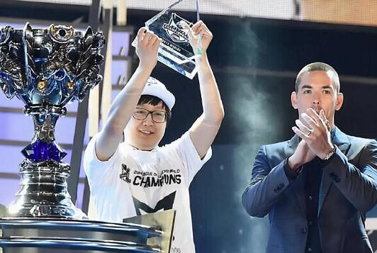 《英雄聯盟》曆年FMVP盤點一覽 《英雄聯盟》曆年FMVP盤點一覽