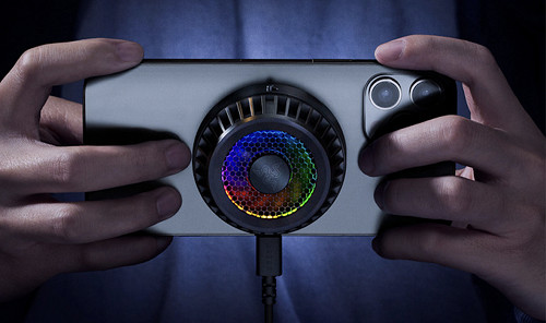 雷蛇 X《高能英雄》聯名禮盒開售,助力玩家登頂勝利之巔 雷蛇 X《高能英雄》聯名禮盒開售,助力玩家登頂勝利之巔