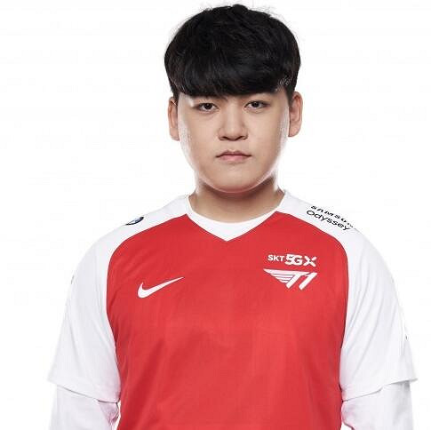 《英雄聯盟》小呂布選手介紹