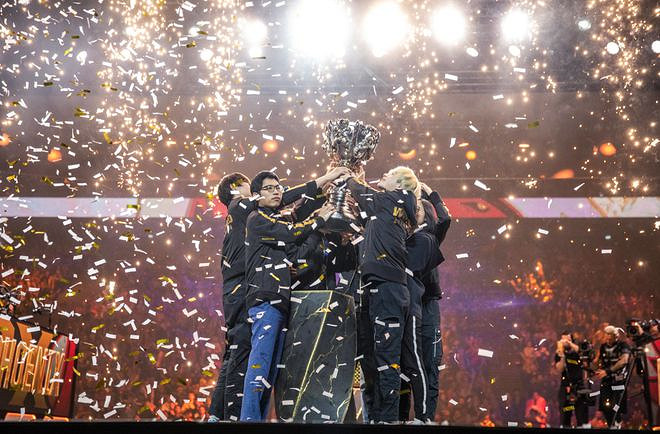 S9冠軍選手全員離隊！《LOL》FPX戰隊宣布Lwx不再續約