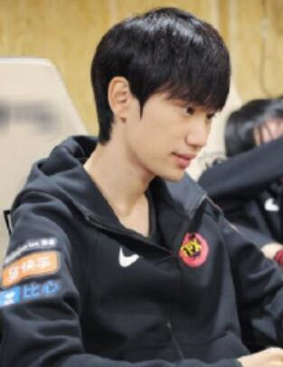 《英雄聯盟》lpl曆屆年度最佳選手一覽