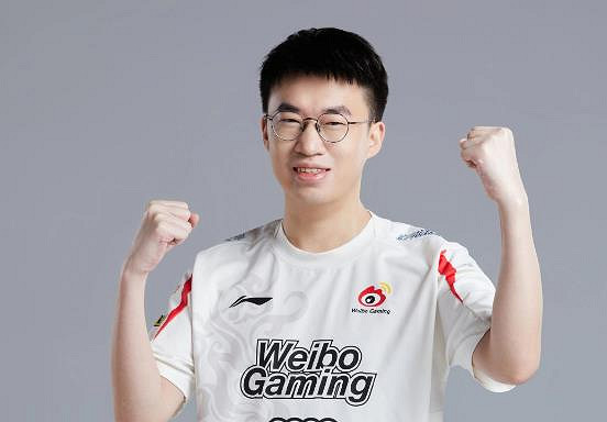 《英雄聯盟》小虎加入rng時間介紹