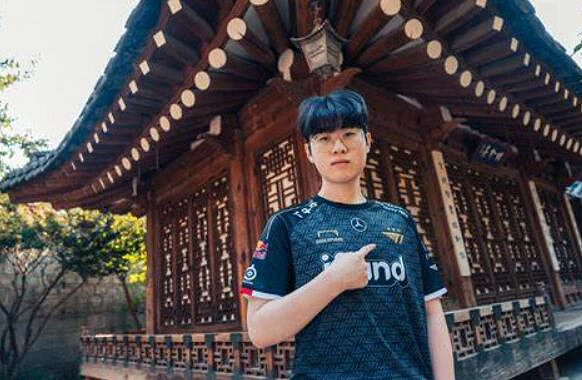 《英雄聯盟》zeus所在戰隊介紹