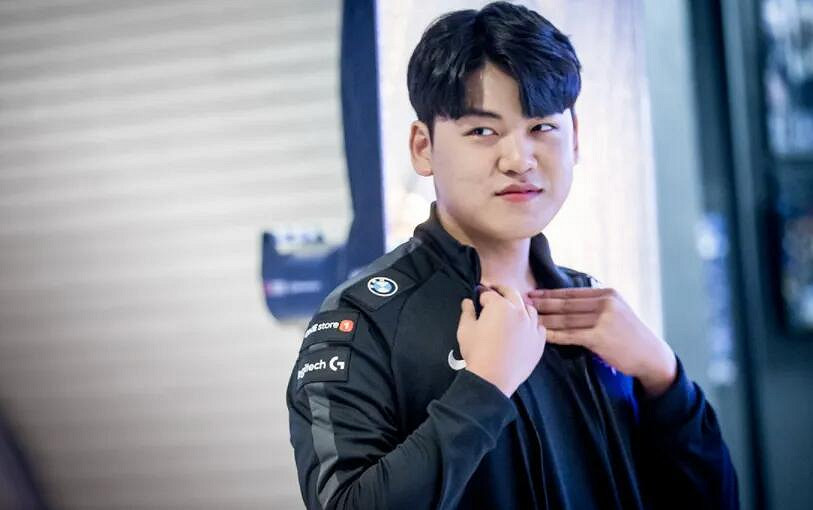 《英雄聯盟》小呂布選手介紹