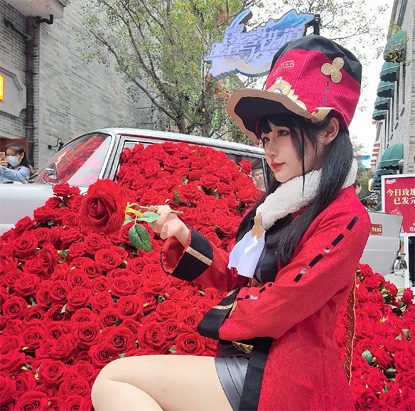 崩鐵銀枝線下活動引爆中國，為搶玫瑰排起長龍