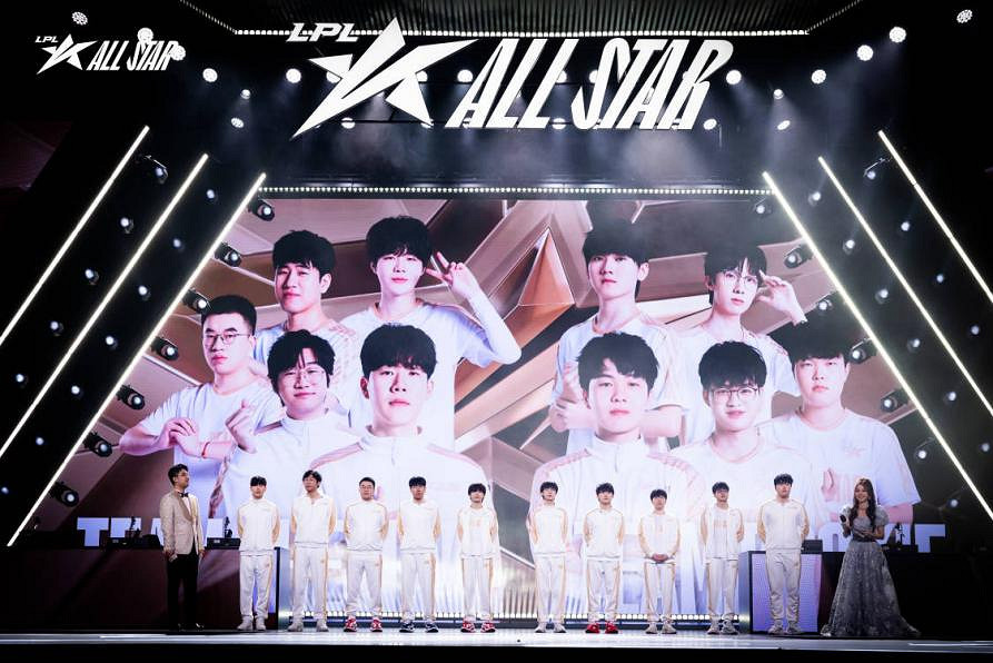 一個晚上，騰競從“大冤種”到“贏麻了”？