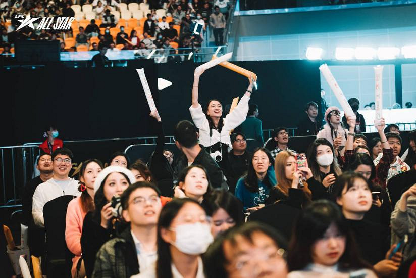 一個晚上，騰競從“大冤種”到“贏麻了”？