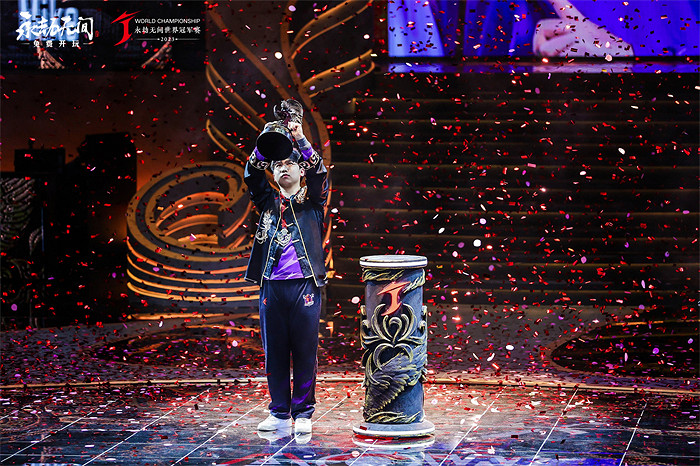 Mike獲得劫杯單排冠軍，丁磊邀請冠軍團隊杭州吃火鍋