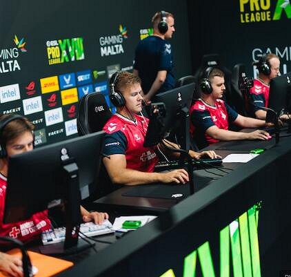 《cS2》Blast小組賽COL vs Astralis影片介紹