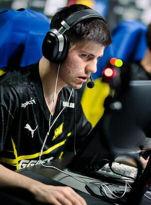 《cS2》Blast淘汰賽COL vs NAVI影片介紹 《cS2》Blast淘汰賽COL vs NAVI影片介紹