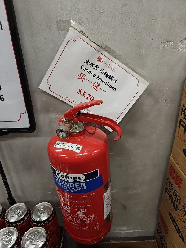 救公主哪有打球開車好玩 囧圖 這才是裙子的正確穿法