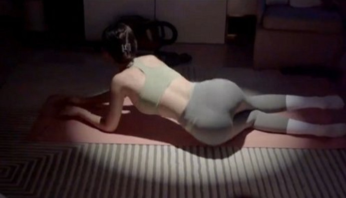 《完蛋我被美女包圍了》放浩浩媽瑜伽花絮：曲線無敵