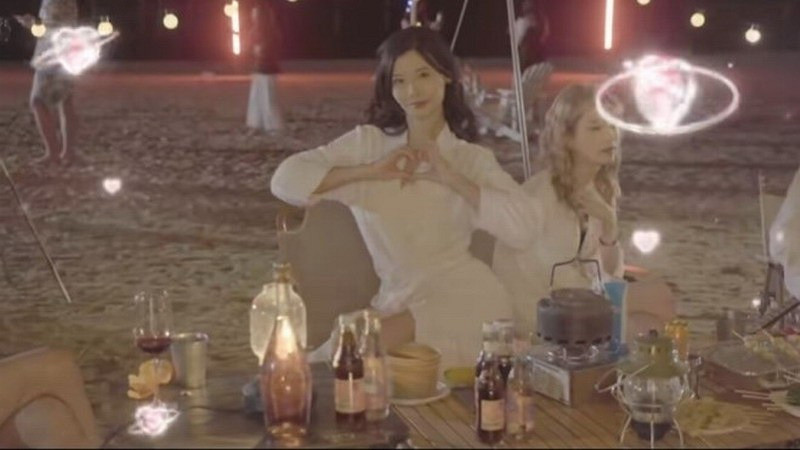 《完蛋我被美女包圍》官方曬浩浩媽花絮：千嬌百媚