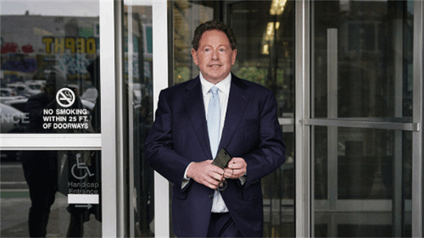 動視暴雪CEO科蒂克今日正式卸任：32年公司生涯結束!