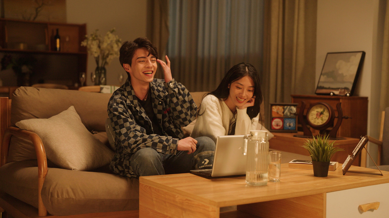 中國大陸研發戀愛互動遊戲《和她一起整頓職場！》上架Steam！