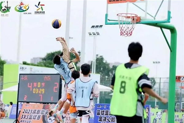 國風的籃球遊戲 球員說方言《全民街籃》終於抓住本土化精髓了 國風的籃球遊戲 球員說方言《全民街籃》終於抓住本土化精髓了