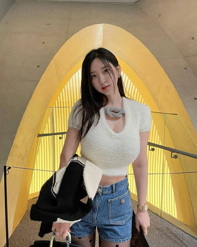 《星刃》女主真人美女引發熱議:西方政治正確遭吐槽 《星刃》女主真人美女引發熱議:西方政治正確遭吐槽